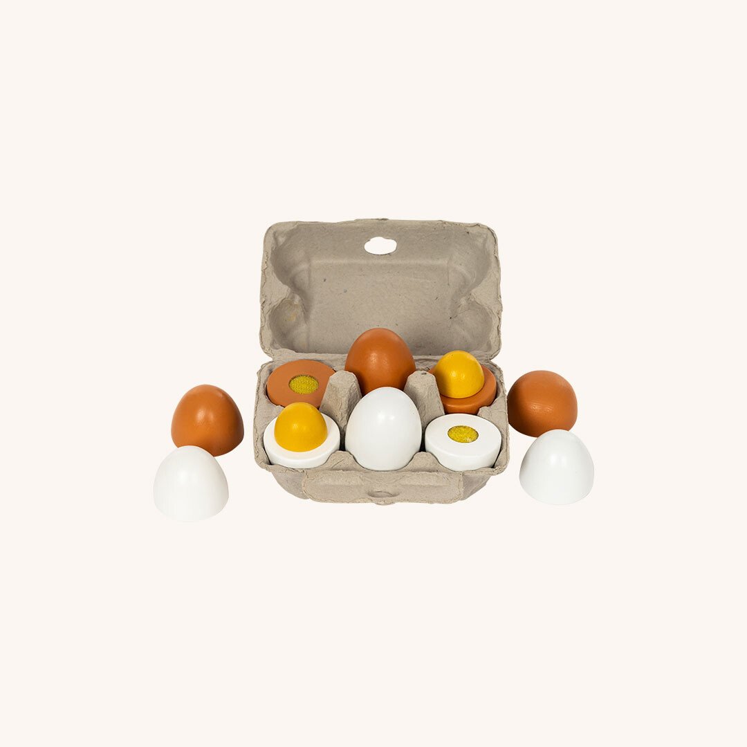 LARGE EGGS IN TRAY