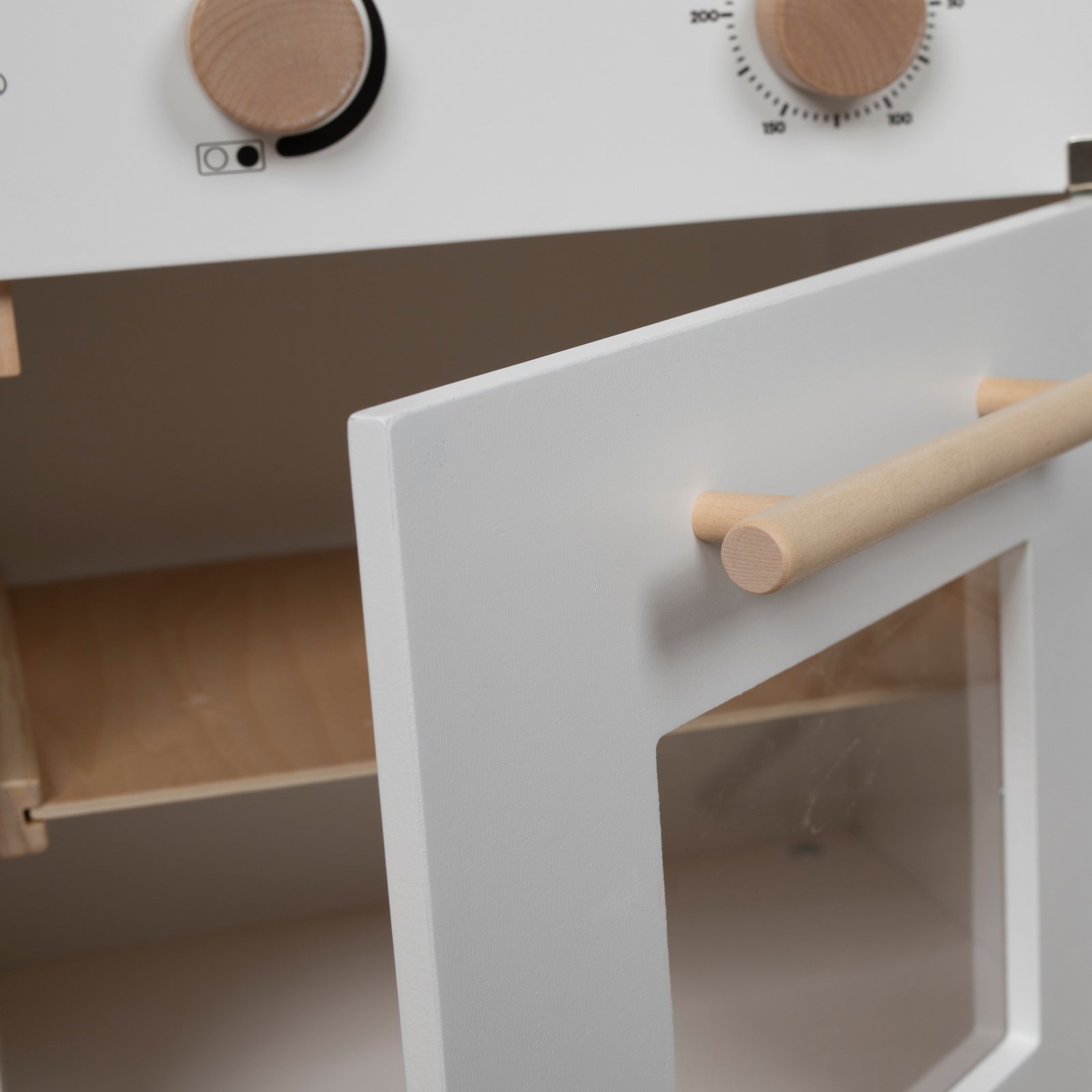 PLAY KITCHEN, W/ELECTRIC HOB